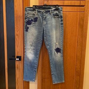 Gap jeans embroidered with blue flowers